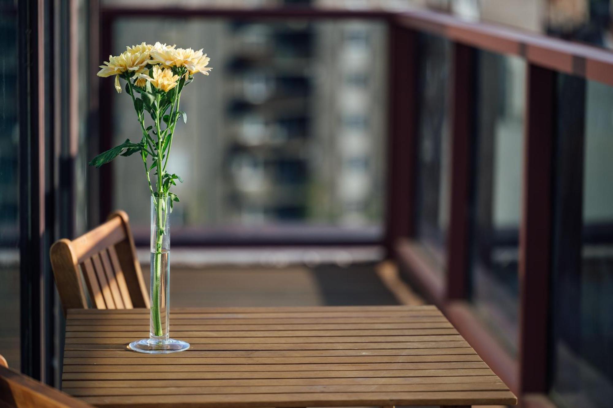 Peakture Hotel Bukares Bagian luar foto